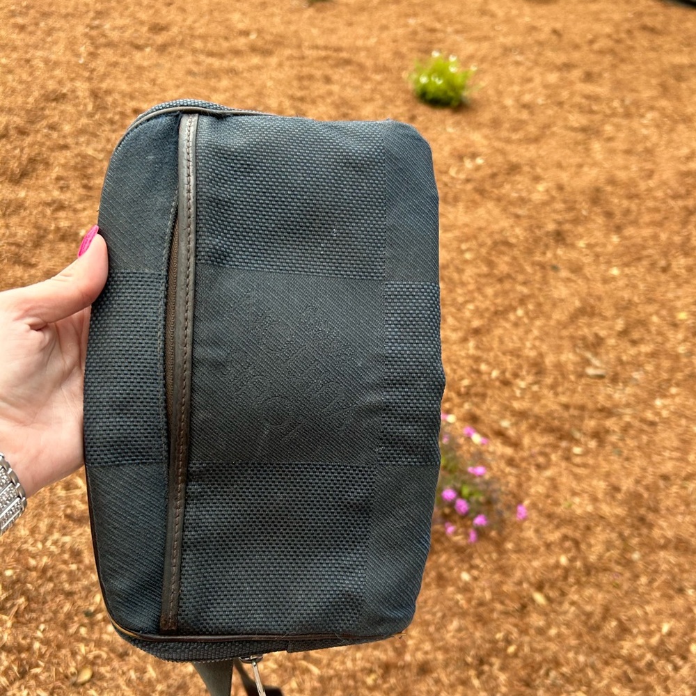 LV Crossbody bag